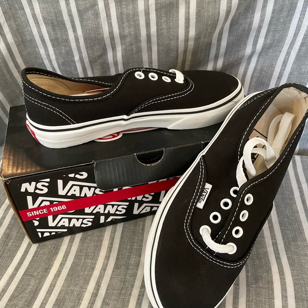Authentic Black Vans - Picture 3 of 3